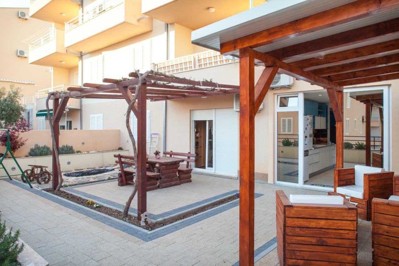 Studio Apartment Tia Makarska Ngoại thất bức ảnh